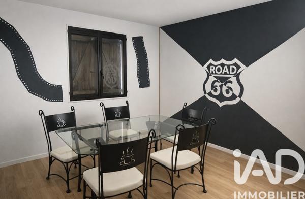 Maison à vendre 9 pièces 180 m² Saint-Hilaire-de-la-Côte