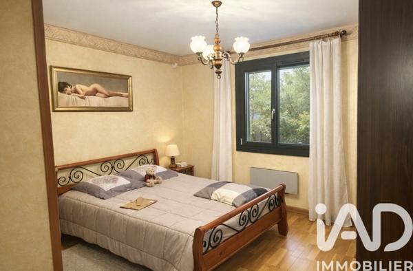 Maison à vendre 9 pièces 180 m² Saint-Hilaire-de-la-Côte