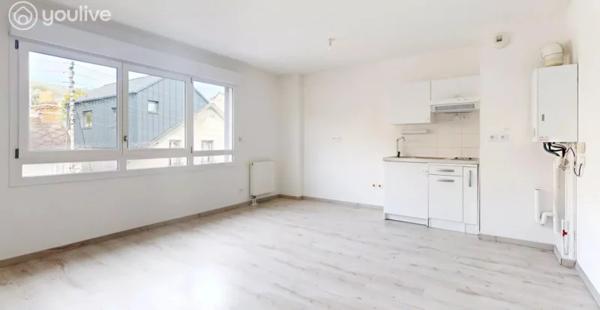 2-pièces lumineux 46 m² – parking, calme et transports à pied
