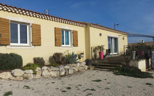 Maison à vendre    5 pièces •  Aramon