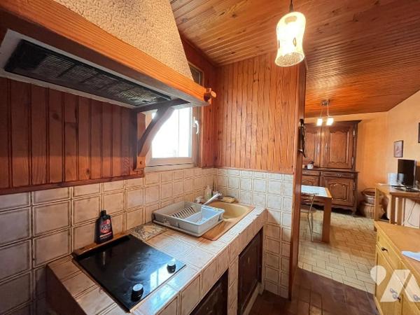 Maison à vendre, 90 m², deux chambres, à Langres.