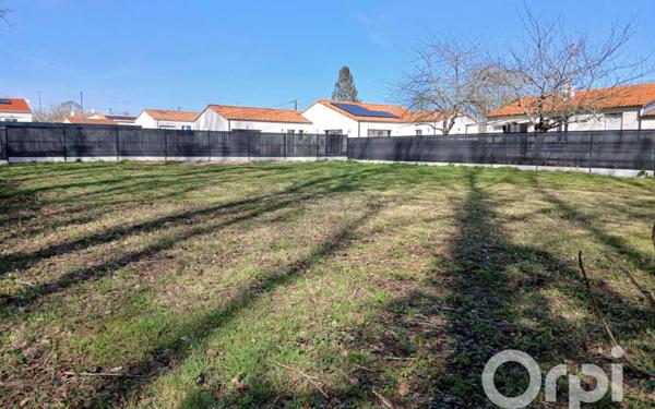 Terrain à vendre    Commequiers