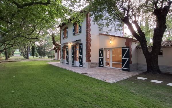 Maison à louer    4 pièces •  Esparron