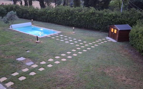 Maison à louer    4 pièces •  Esparron