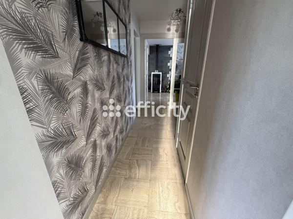 Maison
         5 pièces
        - 110 m² Exclusivité 355 000 € *