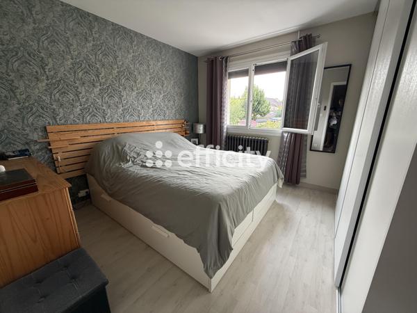 Maison
         5 pièces
        - 110 m² Exclusivité 355 000 € *