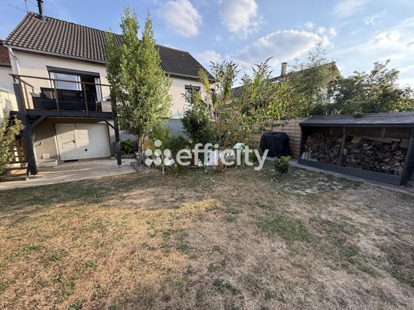 Maison
         5 pièces
        - 110 m² Exclusivité 355 000 € *