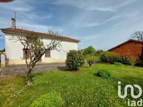 Maison 5 pièces de 114 m² à Nieuil (16270)