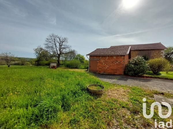 Maison 5 pièces de 114 m² à Nieuil (16270)