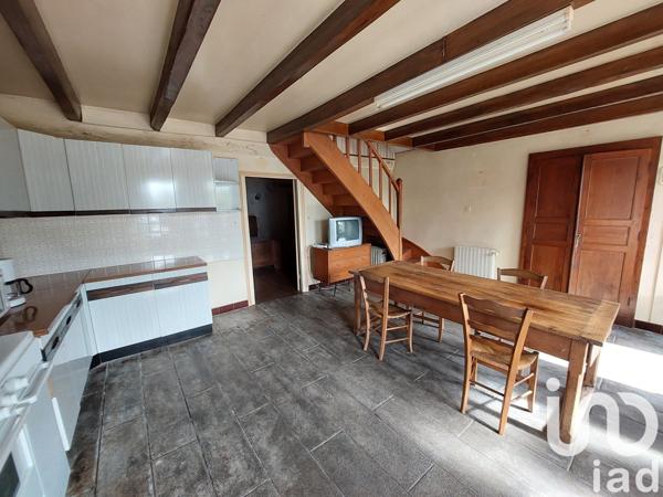 Maison 5 pièces de 114 m² à Nieuil (16270)