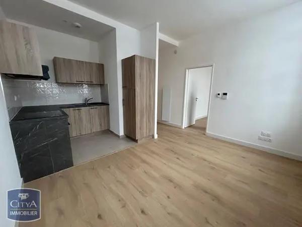 Appartement à louer 2 pièces 32.9m²