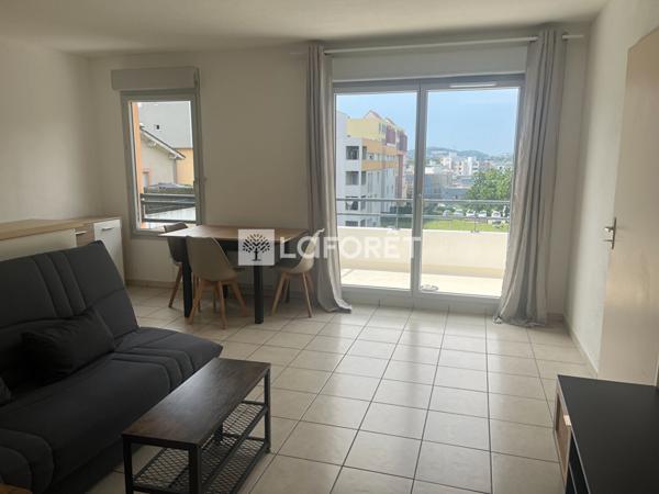 Location appartement près de VILLEFONTAINE - 2 pièce(s) - 39 m² - 695 €/mois