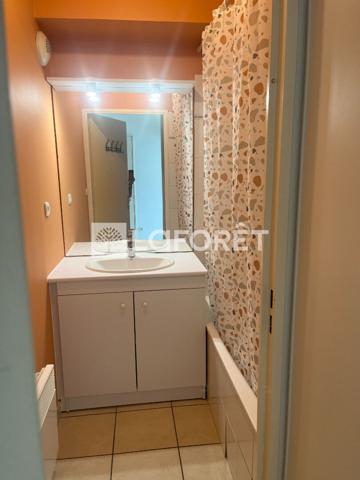 Location appartement près de VILLEFONTAINE - 2 pièce(s) - 39 m² - 695 €/mois