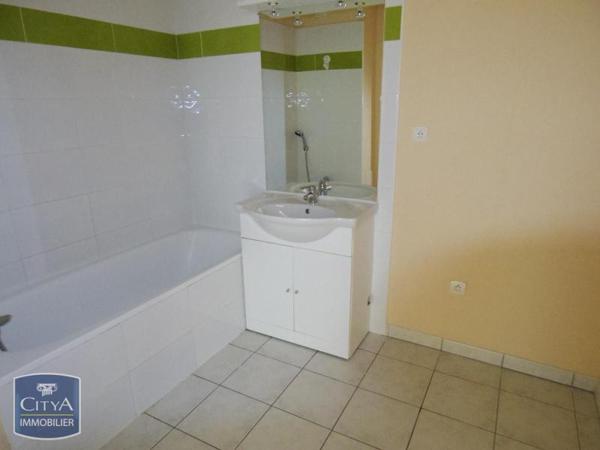 Appartement à louer 2 pièces 46.94m²