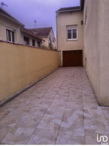 Maison 5 pièces de 4 m² à Garges-lès-Gonesse (95140)