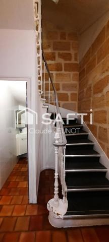 Immeuble en pierre rénové 165 m² – Investissement locatif à haut rendement – Bordeaux Bastide