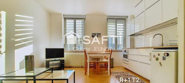 Immeuble en pierre rénové 165 m² – Investissement locatif à haut rendement – Bordeaux Bastide