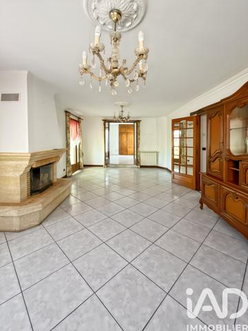 Maison à vendre 6 pièces 160 m² Brie-Comte-Robert