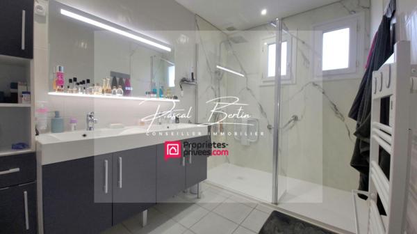 Maison Longeville Sur Mer  6 pièce(s) 122 m2