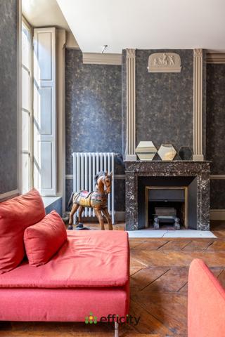Appartement
         4 pièces
        - 128 m² 257 000 € *