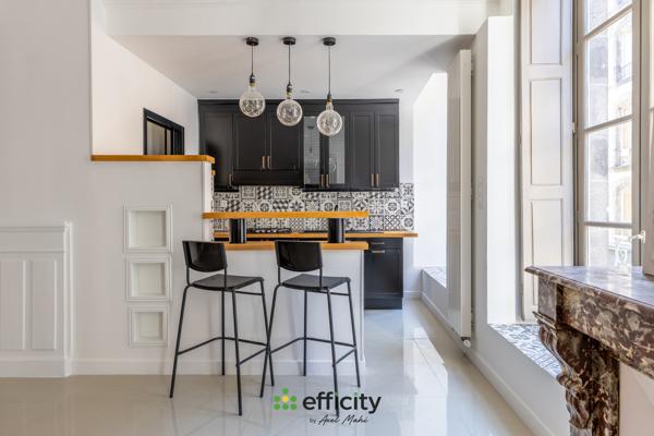 Appartement
         4 pièces
        - 128 m² 257 000 € *