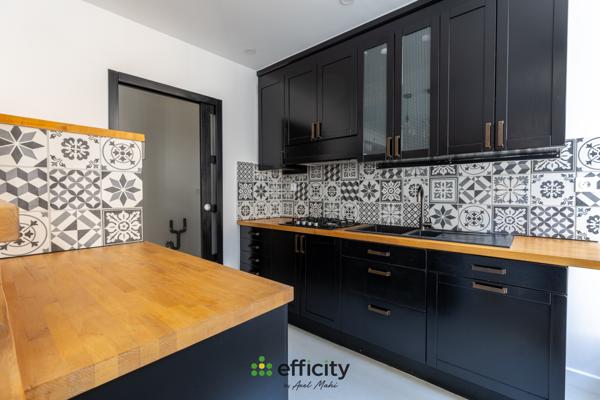 Appartement
         4 pièces
        - 128 m² 257 000 € *