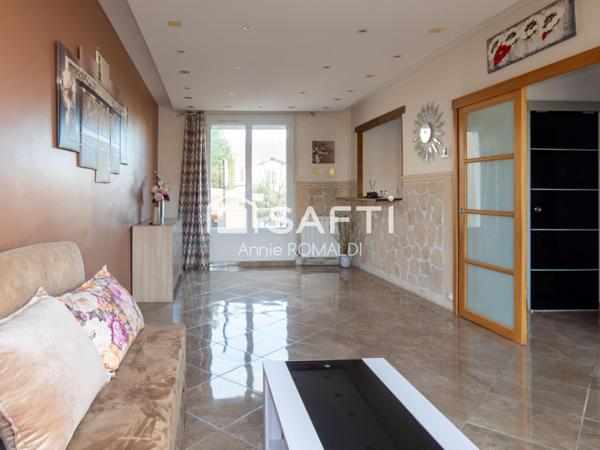 MAISON FAMILIALE LUMINEUSE AVEC DEPENDANCE ET SOUS SOL TOTAL