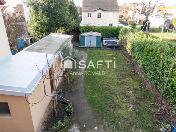 MAISON FAMILIALE LUMINEUSE AVEC DEPENDANCE ET SOUS SOL TOTAL