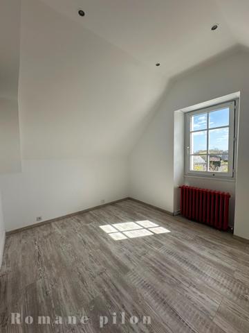 PLOUGONVELIN-maison 6 pièces