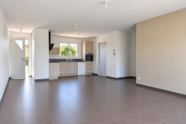 A VENDRE MAISON T5 99 m² 700 m² DE TERRAIN