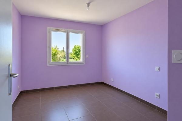 A VENDRE MAISON T5 99 m² 700 m² DE TERRAIN