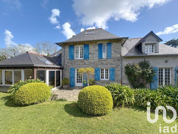 Maison traditionnelle 6 pièces de 148 m² à Saint-Cast-le-Guildo (22380)