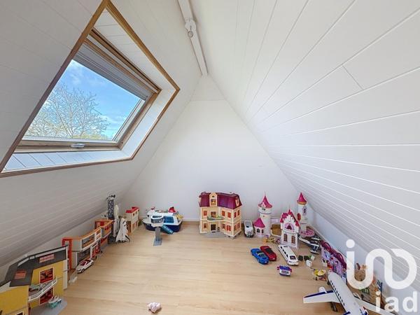 Maison traditionnelle 6 pièces de 148 m² à Saint-Cast-le-Guildo (22380)