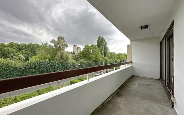 Appartement à louer    2 pièces • 3 943 m2 Champigny-sur-Marne
