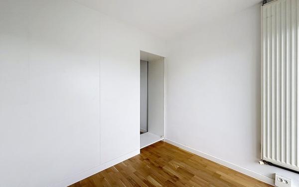 Appartement à louer    2 pièces • 3 943 m2 Champigny-sur-Marne