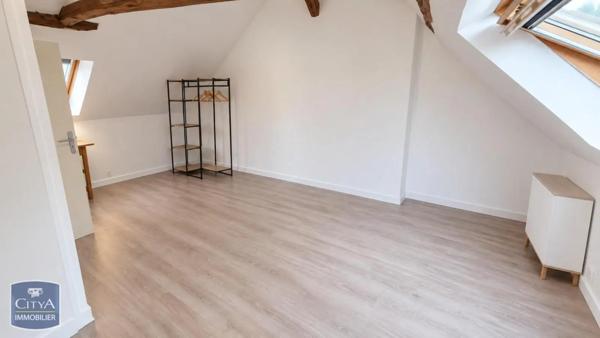 Appartement à louer 2 pièces 38m² Azay-le-Rideau (37190)
