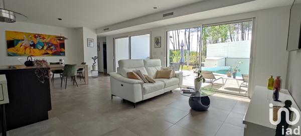 Maison 7 pièces de 152 m² à Belin-Béliet (33830)