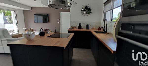 Maison 7 pièces de 152 m² à Belin-Béliet (33830)