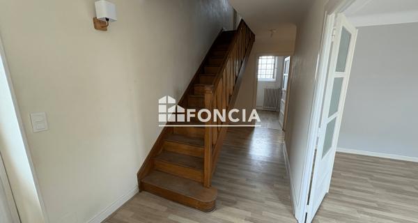 Location Maison 5 pièces 106.62 m² - Malintrat 63510