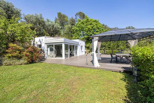 Maison d architecte de 518,80 m²