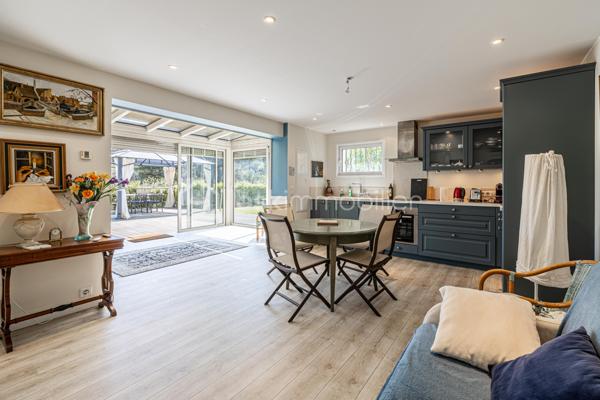 Maison d architecte de 518,80 m²