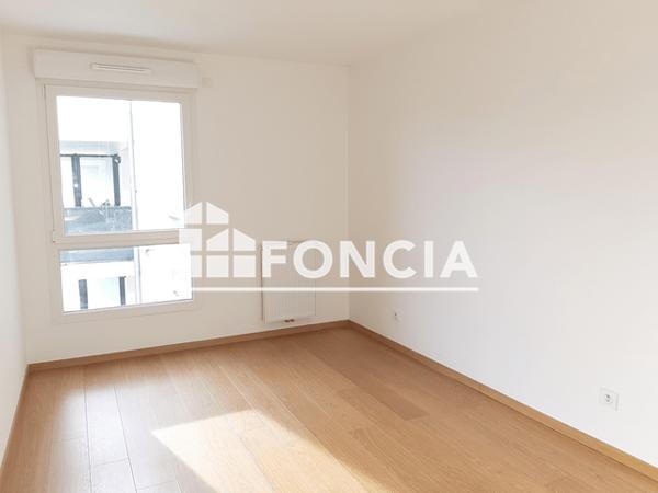 Location Appartement 3 pièces 66.85 m² - 74 RUE DE VERSOIX Ferney Voltaire 01210
