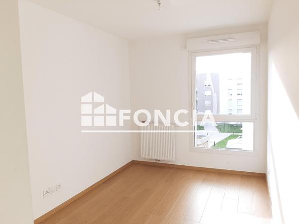 Location Appartement 3 pièces 66.85 m² - 74 RUE DE VERSOIX Ferney Voltaire 01210