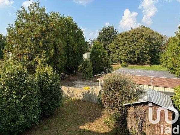 Maison traditionnelle 5 pièces de 110 m² à Pleuven (29170)