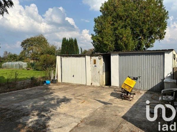 Maison traditionnelle 5 pièces de 110 m² à Pleuven (29170)