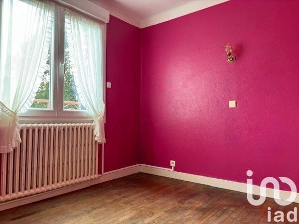 Maison traditionnelle 5 pièces de 110 m² à Pleuven (29170)