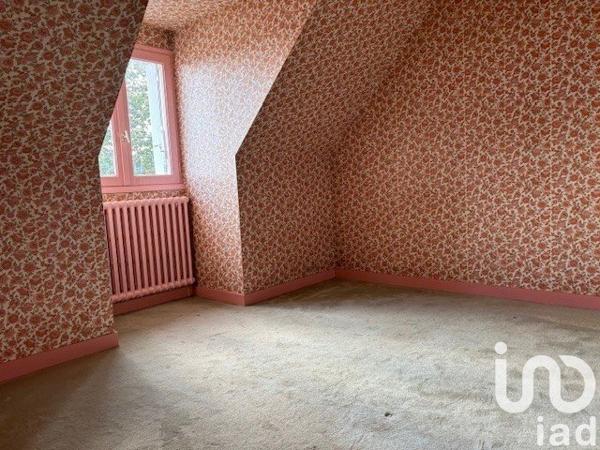 Maison traditionnelle 5 pièces de 110 m² à Pleuven (29170)