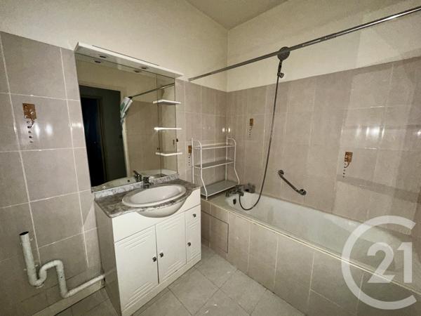 Immeuble à vendre  384 m2 COURTENAY - 45