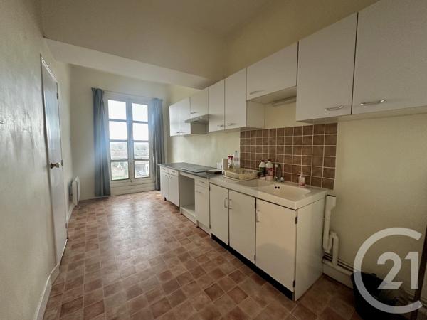 Immeuble à vendre  384 m2 COURTENAY - 45