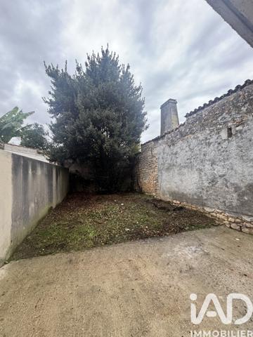 Maison à vendre 3 pièces 80 m² Pont-l'Abbé-d'Arnoult